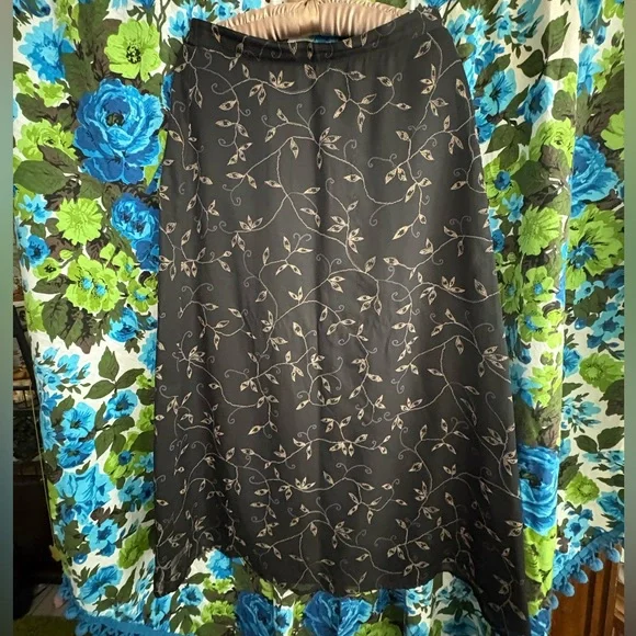 Whimsygoth midi black 90s skirt - Picture 6 of 7